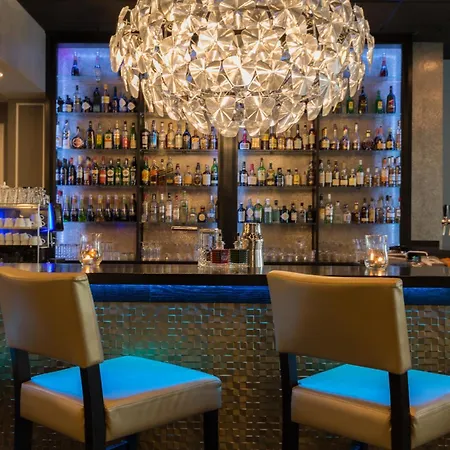 Thon Bristol Stephanie Брюссель