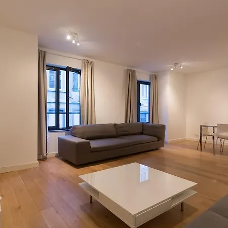 Apartment Louise Uptown House