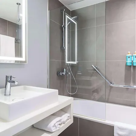 Novotel Off Grand Place מלון בריסל