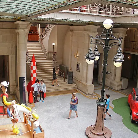 Ibis Off Grand'place Hotel 3*