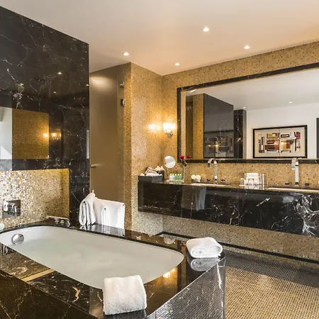 Warwick Grand-place 4*