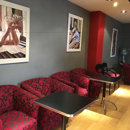 ファースト ユーロフラット ホテル