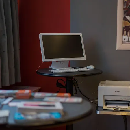 فندق فيرست يوروفلات