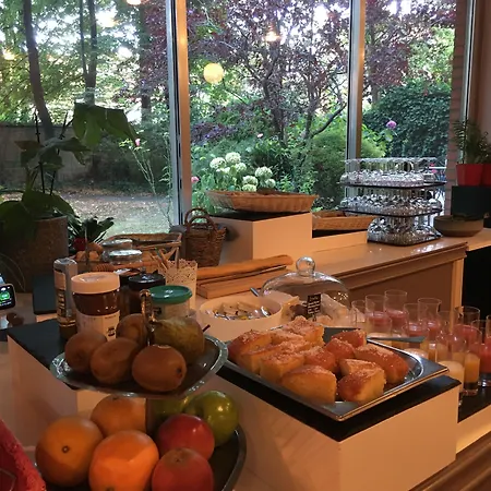 فندق فيرست يوروفلات بروكسل