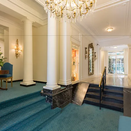 Hotel Stanhope By Thon 5*