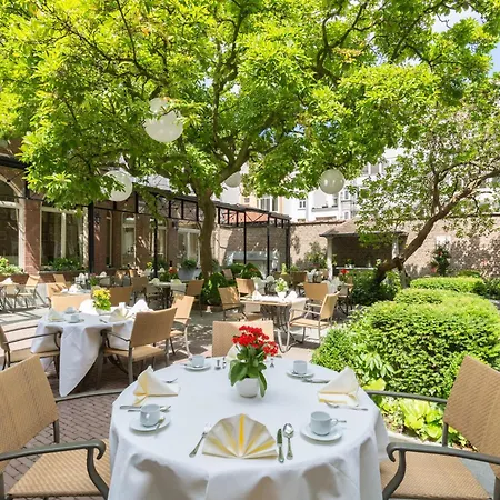 Stanhope By Thon Отель