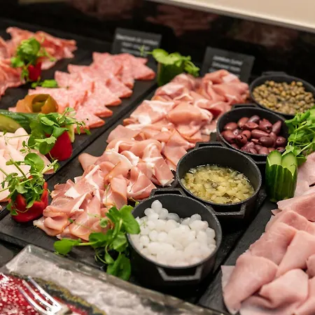 Stanhope By Thon Отель 5*