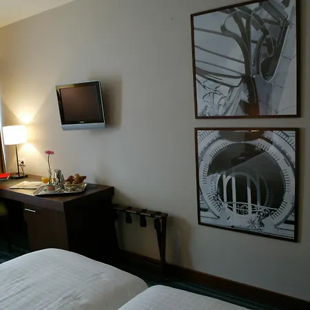 New Charlemagne Hotel 4*