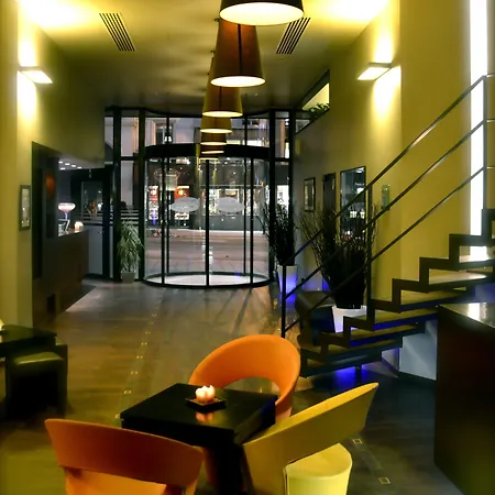 Hotel Chambord 3*