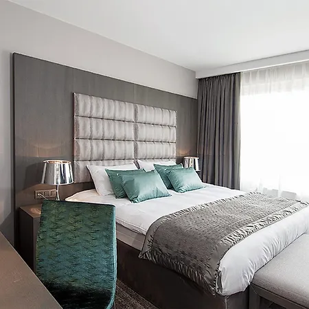 Hotel Agenda Louise 3*