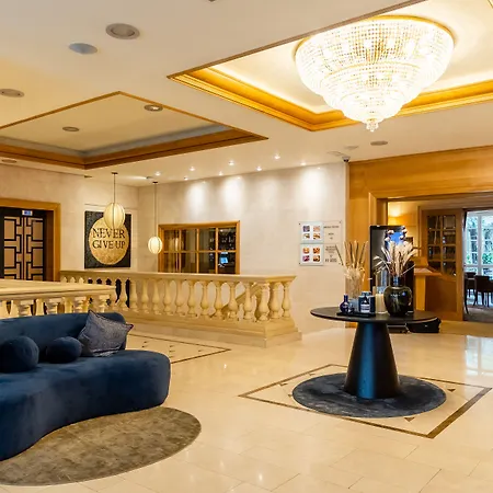 Le Châtelain Hotel