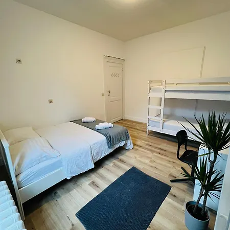 Hostel Bosquet *
