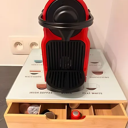 With Ensuite And Garden * Брюссель