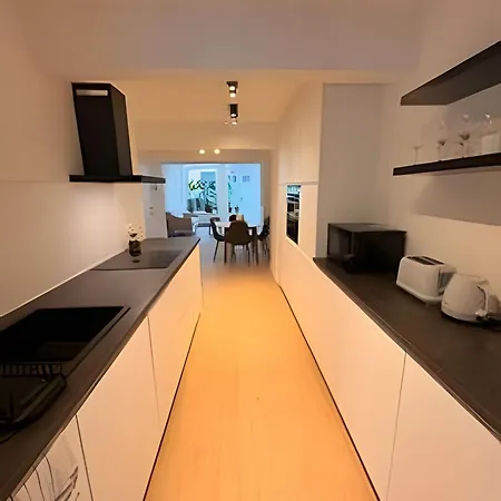 With Ensuite And Garden *