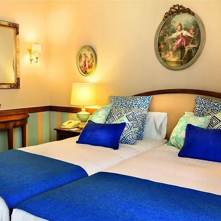 Отель Avenue Louise Trademark Collection By Wyndham 4*