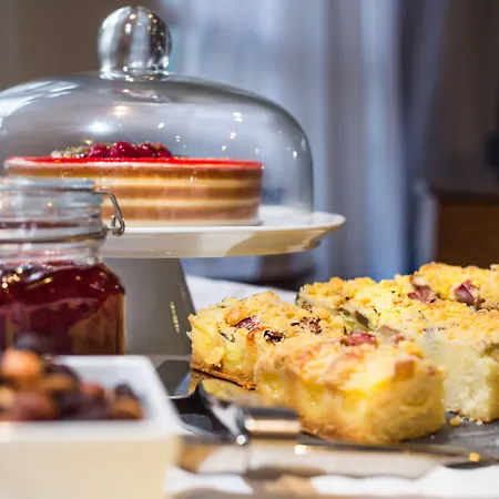 Hotel Avenue Louise Trademark Collection By Wyndham 4*