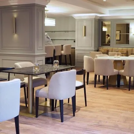 Hotel Avenue Louise Trademark Collection By Wyndham 4*