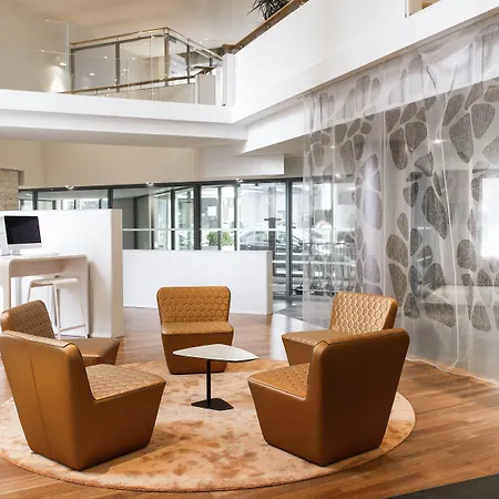 מלון Novotel Centre