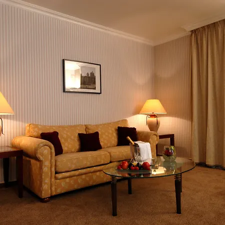 B-aparthotel Ambiorix Aparthotel 4*