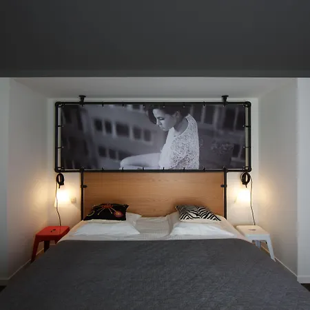 Hotel Zoom Hotel