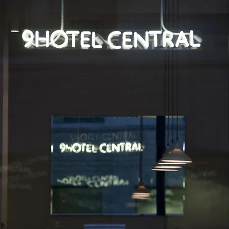 9hotel Hotell