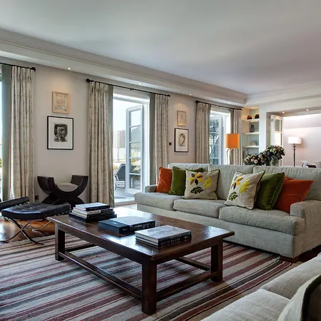 Amigo, A Rocco Brusel