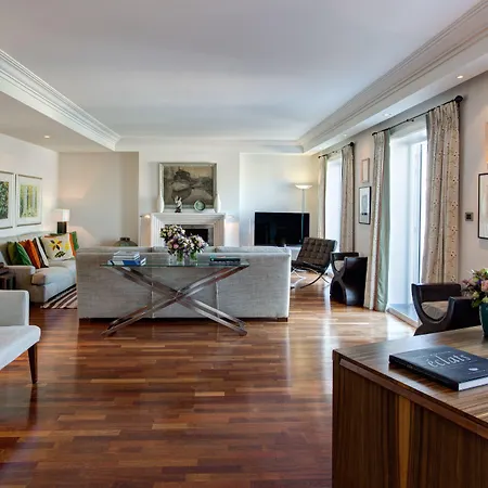 Amigo, A Rocco Hotel 5*