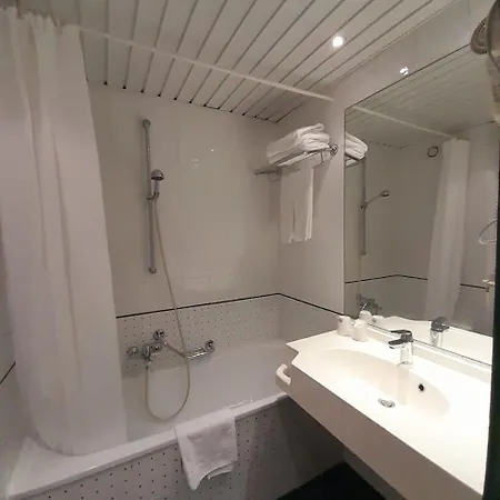 Le Dome 3* Брюссель