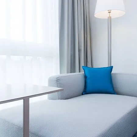 Courtyard By Marriott Hotel
