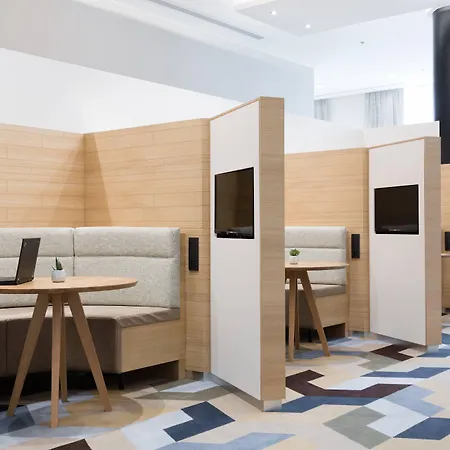 Courtyard By Marriott Hotel