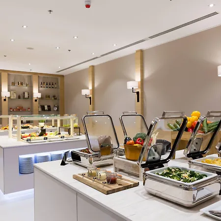 Hotel Courtyard By Marriott 4*