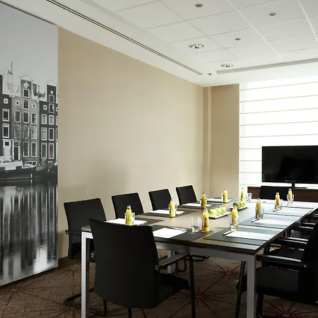 Courtyard By Marriott
