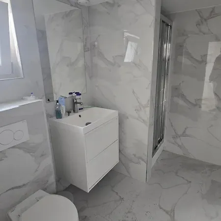 Apartmán Escape Sleeps 6