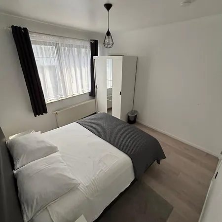 Stylish, Modern & Spacious In *