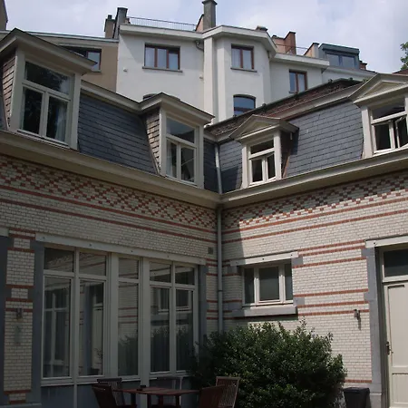 ドゥ コングレス ホテル 3*