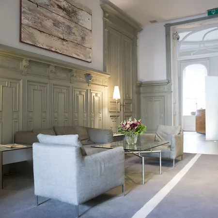 ドゥ コングレス ホテル 3*