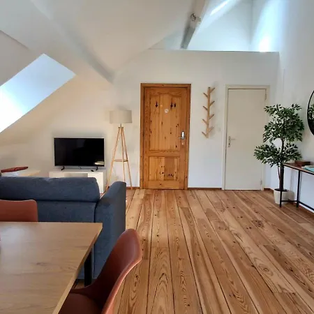 Sainte Catherine Apartment