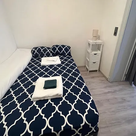 European District Aparthotel