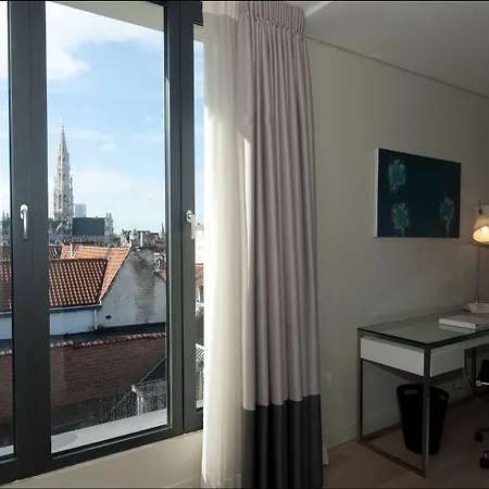 מלון דירות B-aparthotel Grand Place