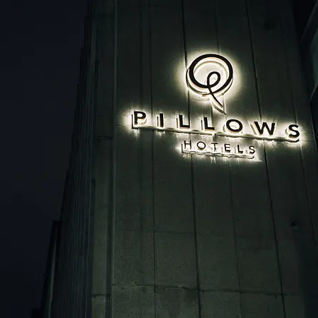 Отель Pillows Centre Брюссель