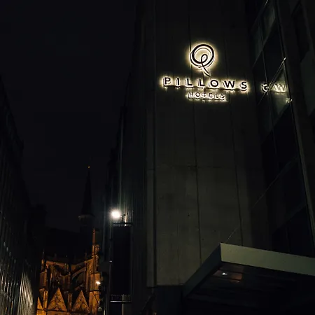 Отель Pillows Centre Брюссель