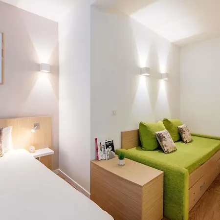 מלון דירות Adagio Access Europe 4*