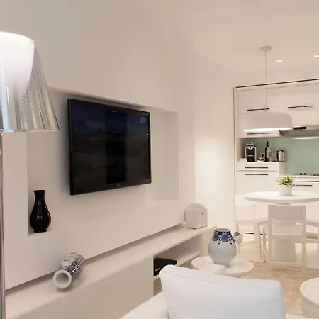 Lägenhetshotell B-aparthotel Regent 4*