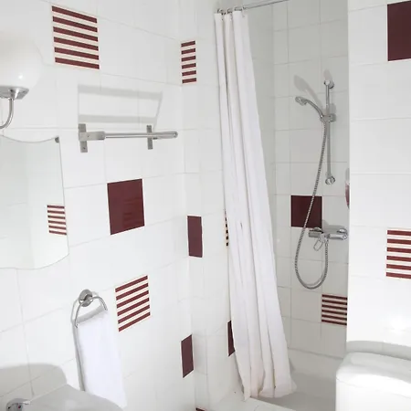 فندق باري 2*