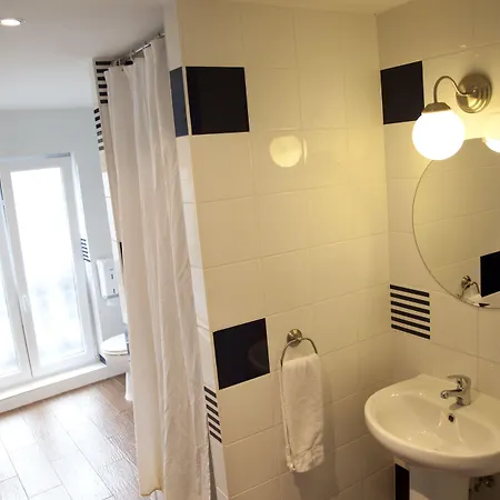 باري 2* بروكسل