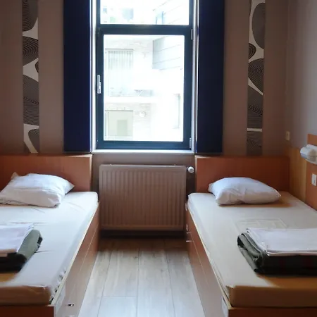 Sleep Well Youth * Brüksel