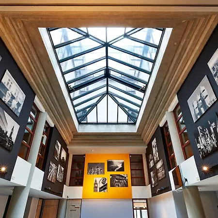 Sleep Well Youth Хостел