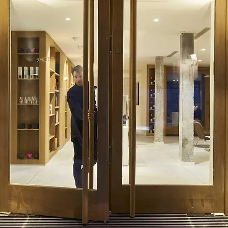 9hotel Sablon Hotel 4*