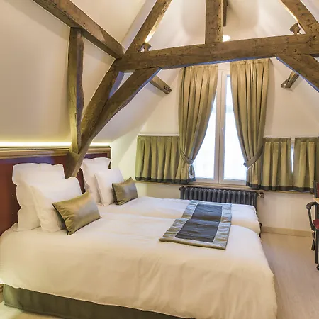 Agora Grand Place 3*