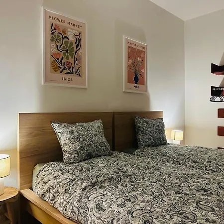 The Experience - 2 Bedroom Bright, Spacious &